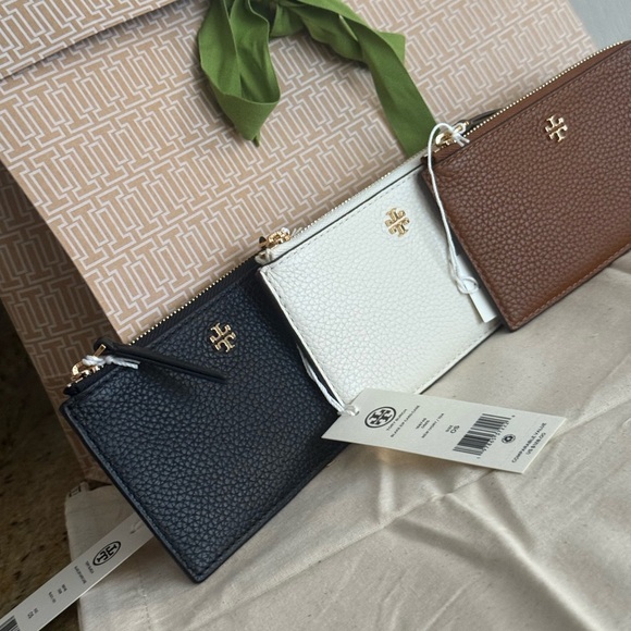 Tory Burch Blake cardholder zip Textured Leather $each - Picture 1 of 8